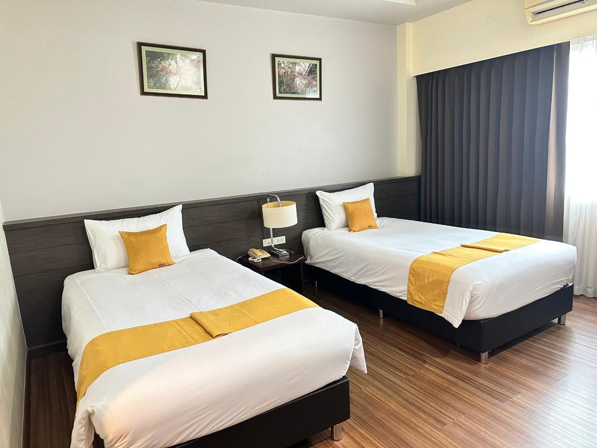 Akelada Hotel Nang Rong Exteriér fotografie
