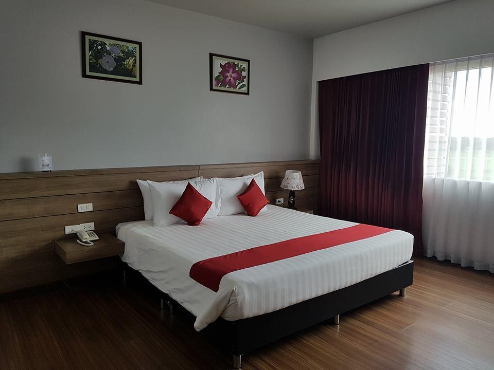 Akelada Hotel Nang Rong Exteriér fotografie